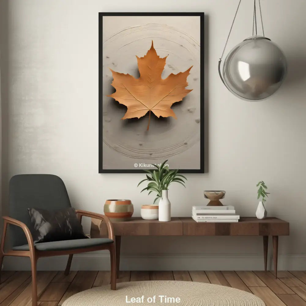 Ein goldenes Ahornblatt liegt zentriert auf einer strukturierten, kreisförmigen Fläche – kunstvoll und symbolisch im Leaf of Time Mockup.