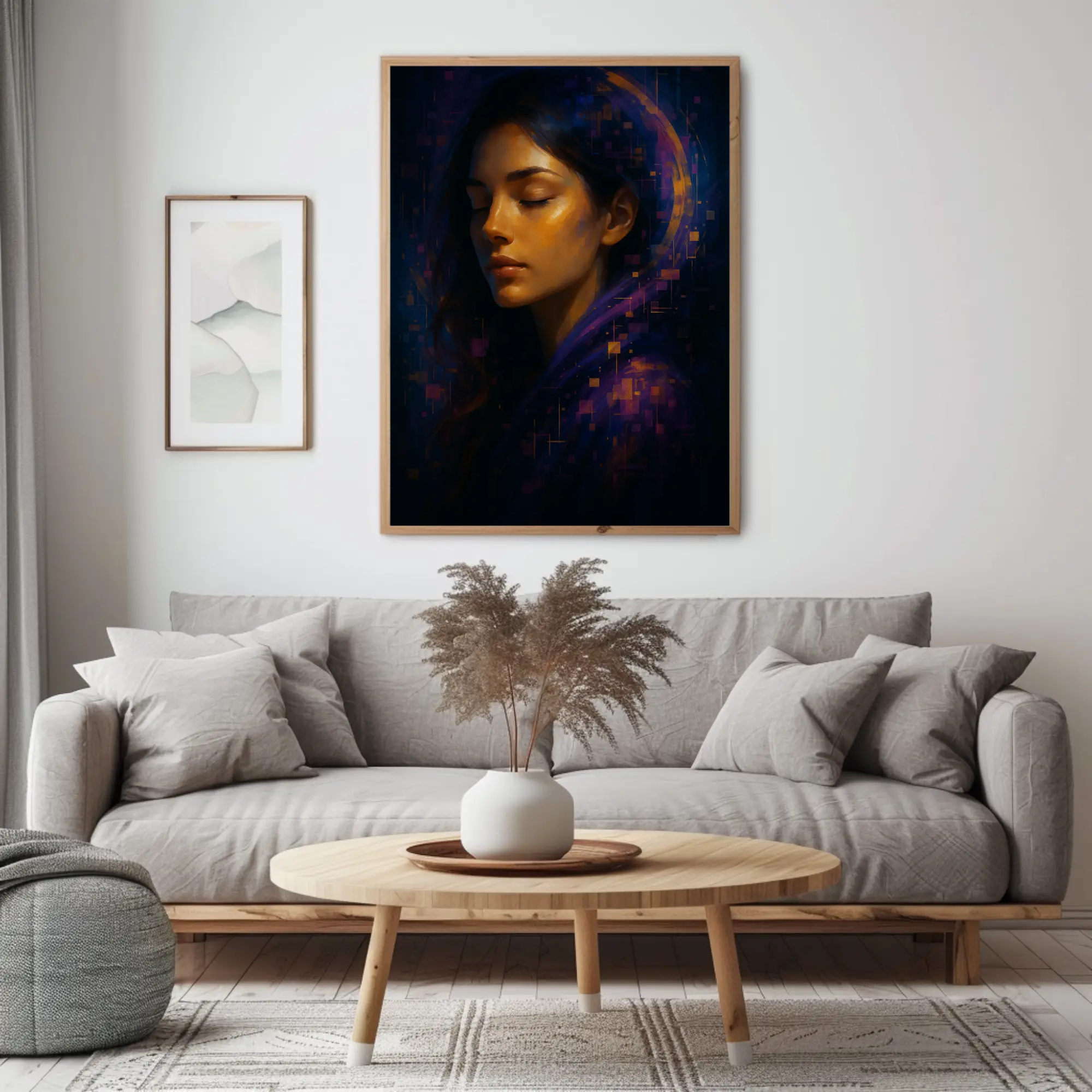 Fine Art Print mit geheimnisvollem Porträt in Blau- und Goldtönen im Wohnraum