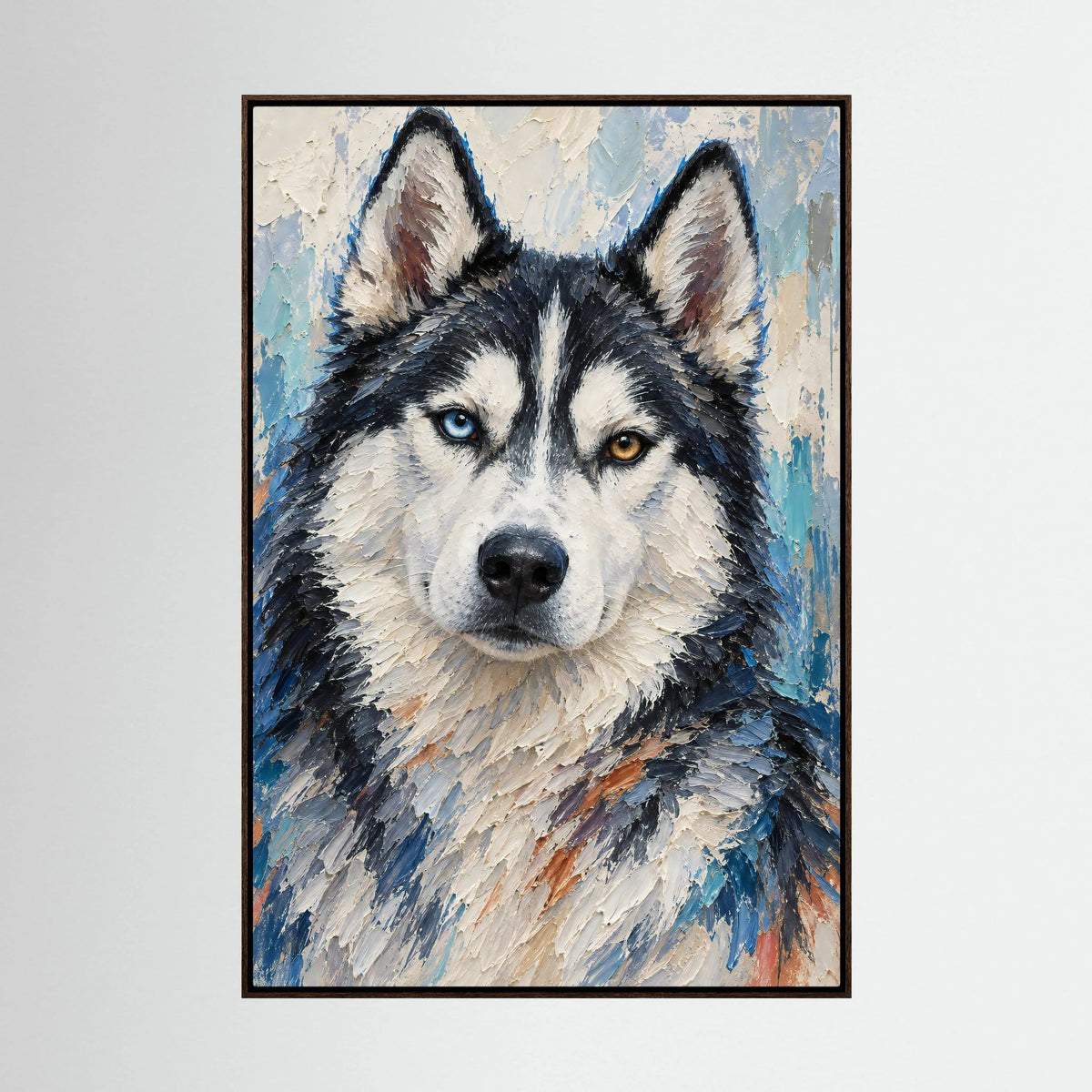 Ausdrucksstarkes Husky-Porträt mit blauem und bernsteinfarbenem Auge im dunklen Eichenrahmen