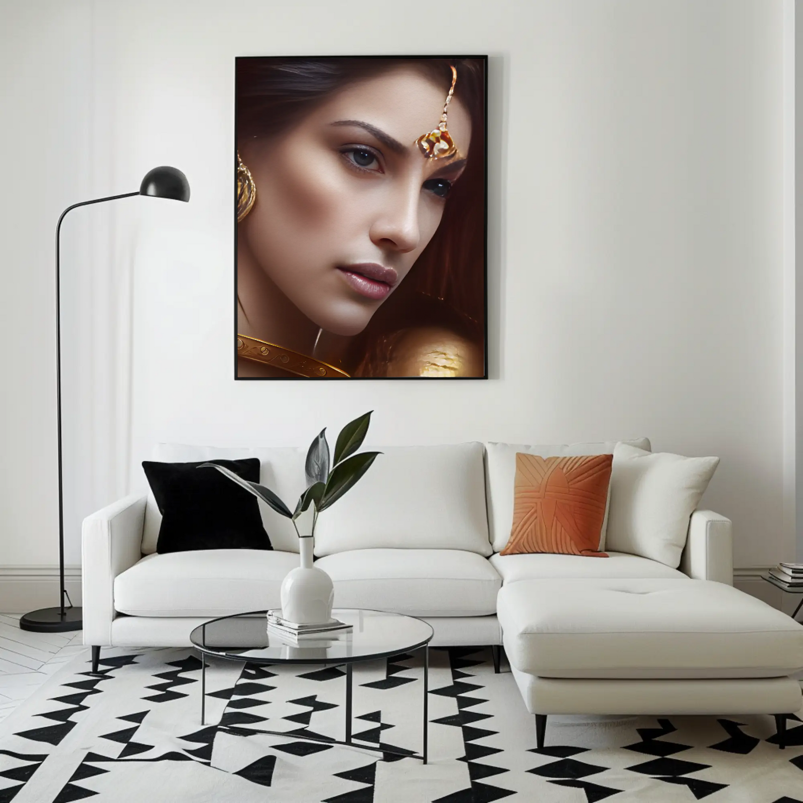 Fine Art Print mit orientalischem Porträt an einer modernen Wand in einem hellen Wohnraum