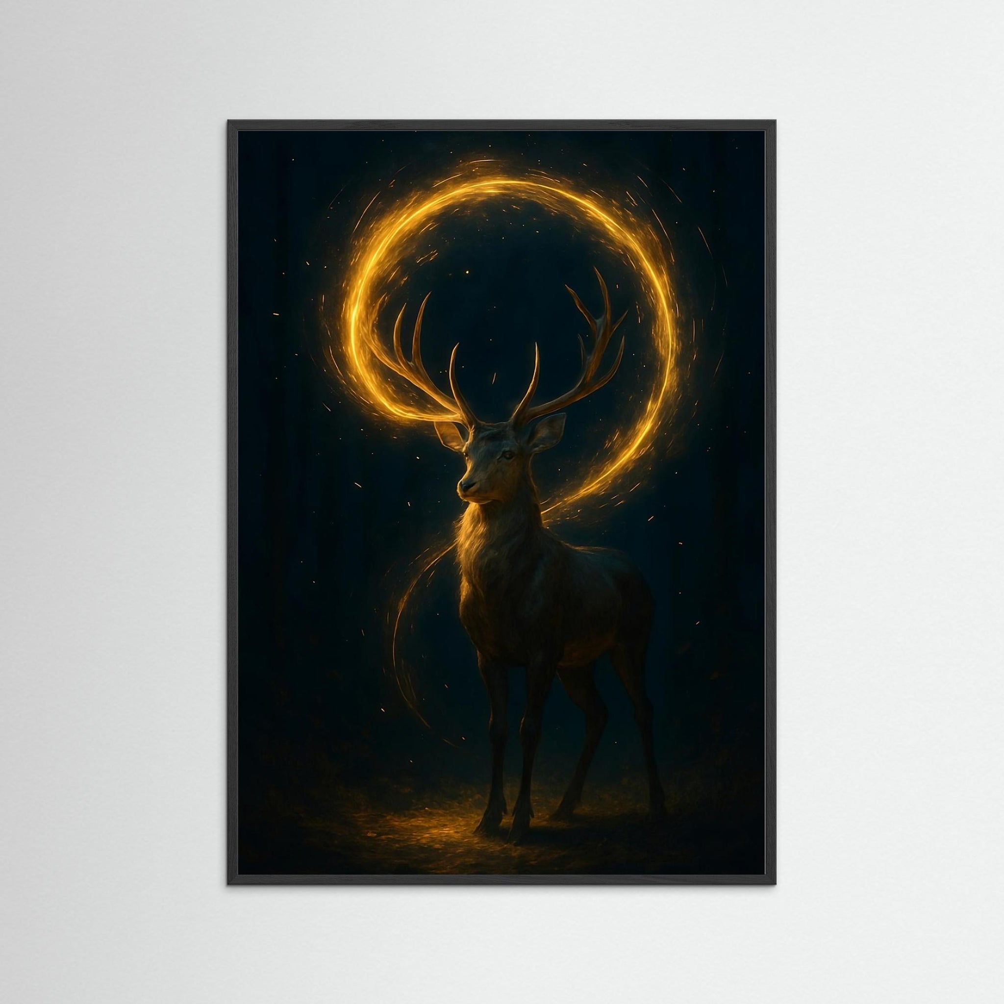 Forest Halo als Kunstmotiv mit schwarzem Echtholzrahmen