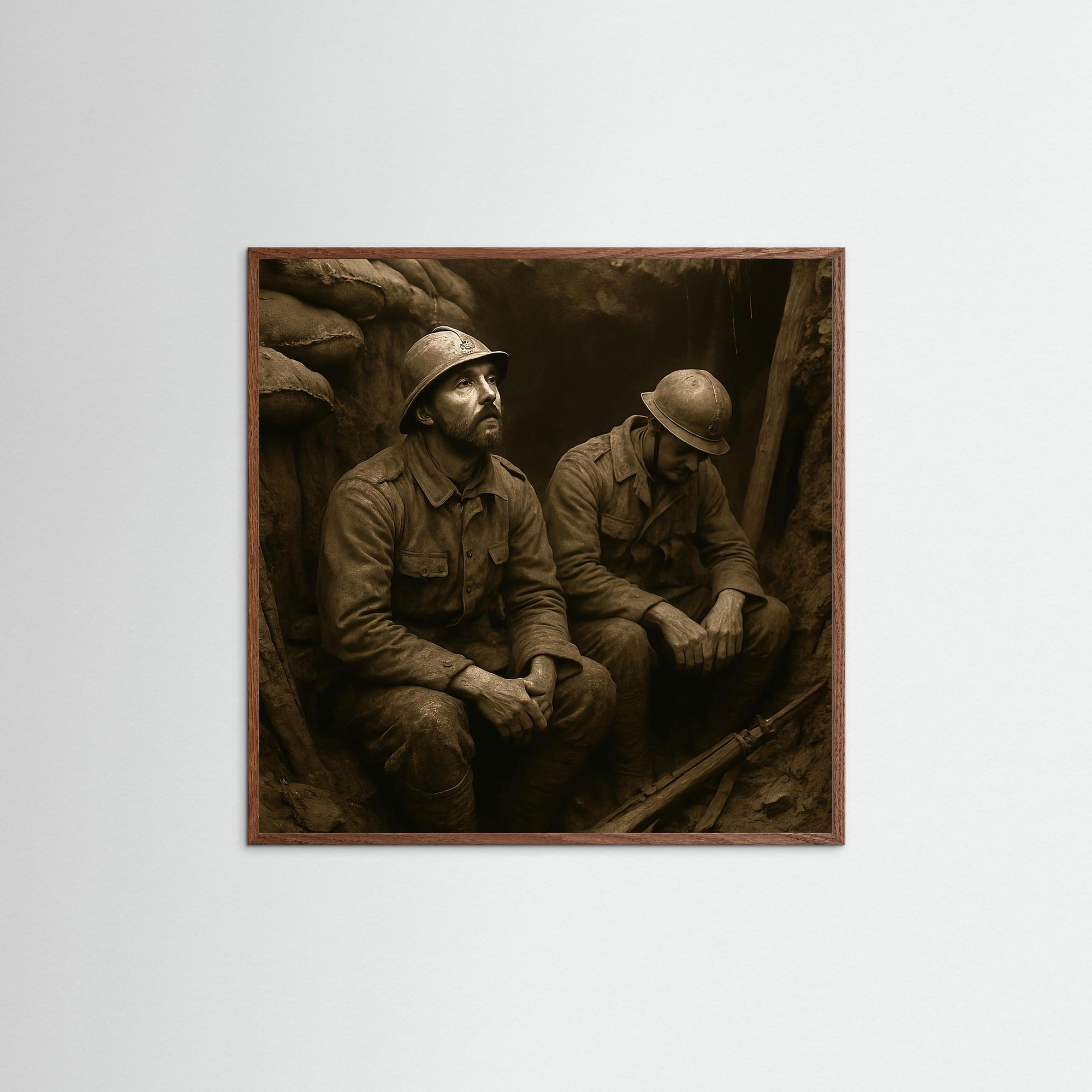 Trench Silence als Kunstmotiv mit Echtholzrahmen in Eiche Dunkel