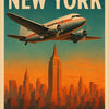 Retro-KI-Poster mit Flugzeug über New York Skyline im Sonnenuntergang – Empire State Building & Stadtarchitektur im 50er-Stil